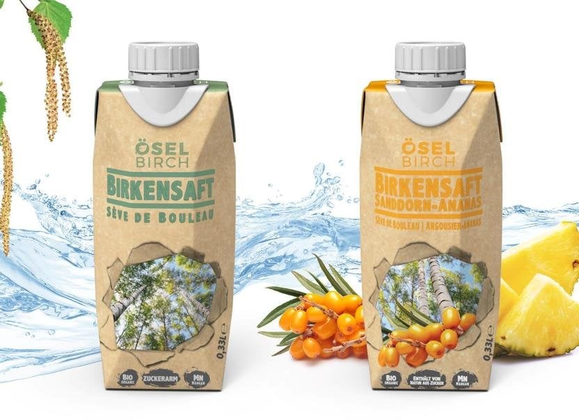 ​​WASSER AUS BIRKEN IN EINER VERPACKUNG AUS PFLANZEN